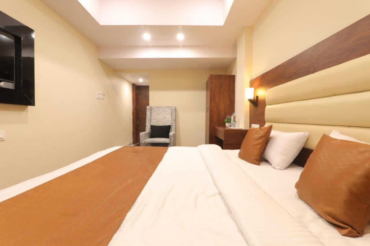 Hotel Blueark Lucknow Extérieur photo