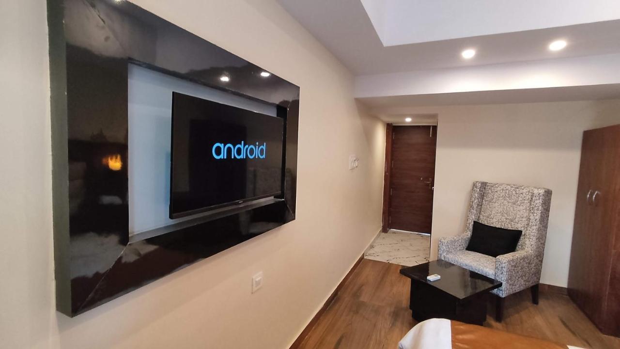 Hotel Blueark Lucknow Extérieur photo