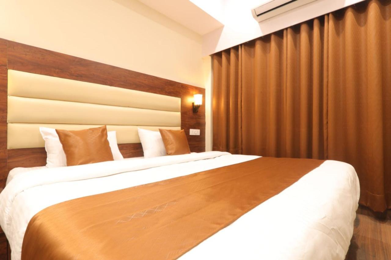 Hotel Blueark Lucknow Extérieur photo