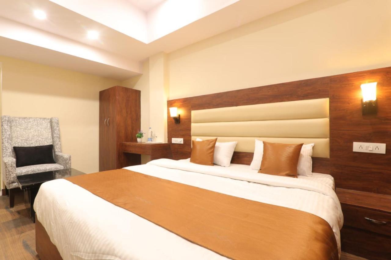 Hotel Blueark Lucknow Extérieur photo