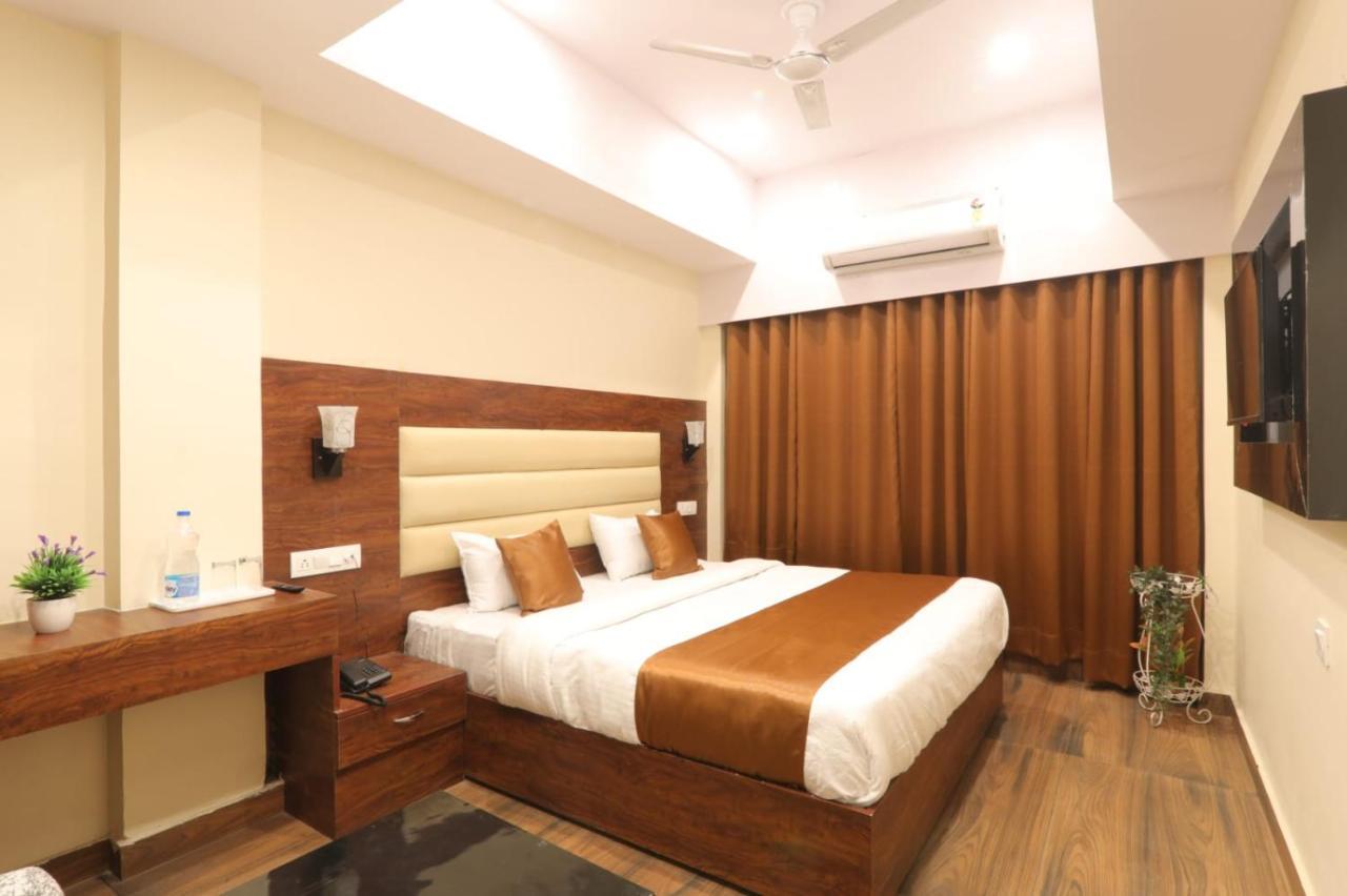 Hotel Blueark Lucknow Extérieur photo